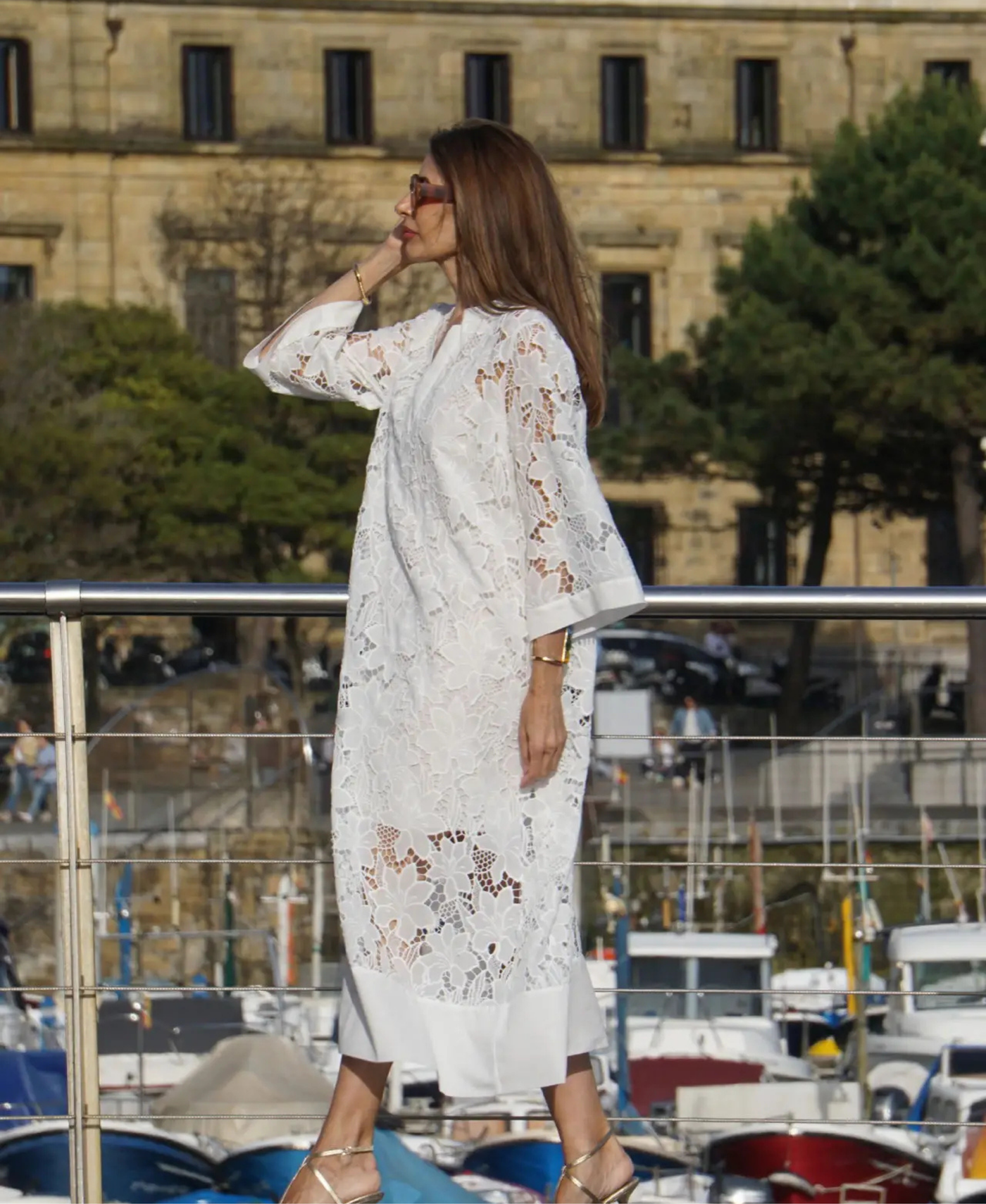 Robe brodée Dahlia